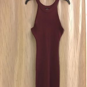 RU21- slimming burgundy dress